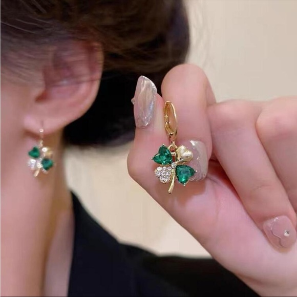 Cubic Zirconia Shamrock Earrings - Picture 3 of 7